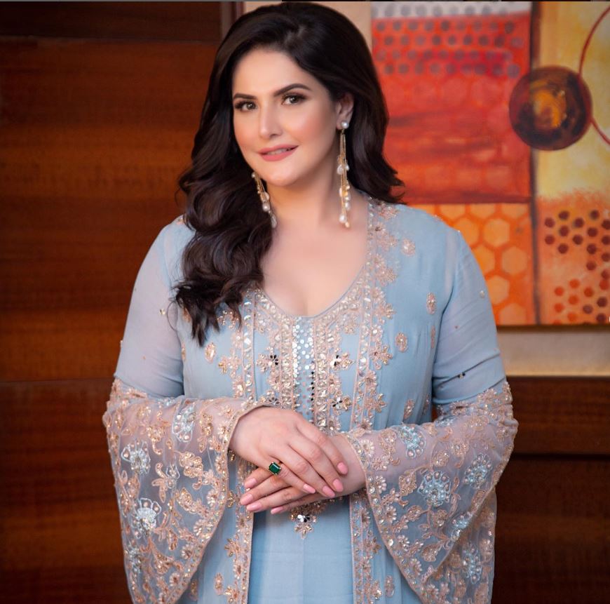 Zareen Khan: एक महीने में 2 बार कोर्ट में पेश हुईं जरीन खान, धोखाधड़ी का लगा है संगीन आरोप 2 Zareen Khan