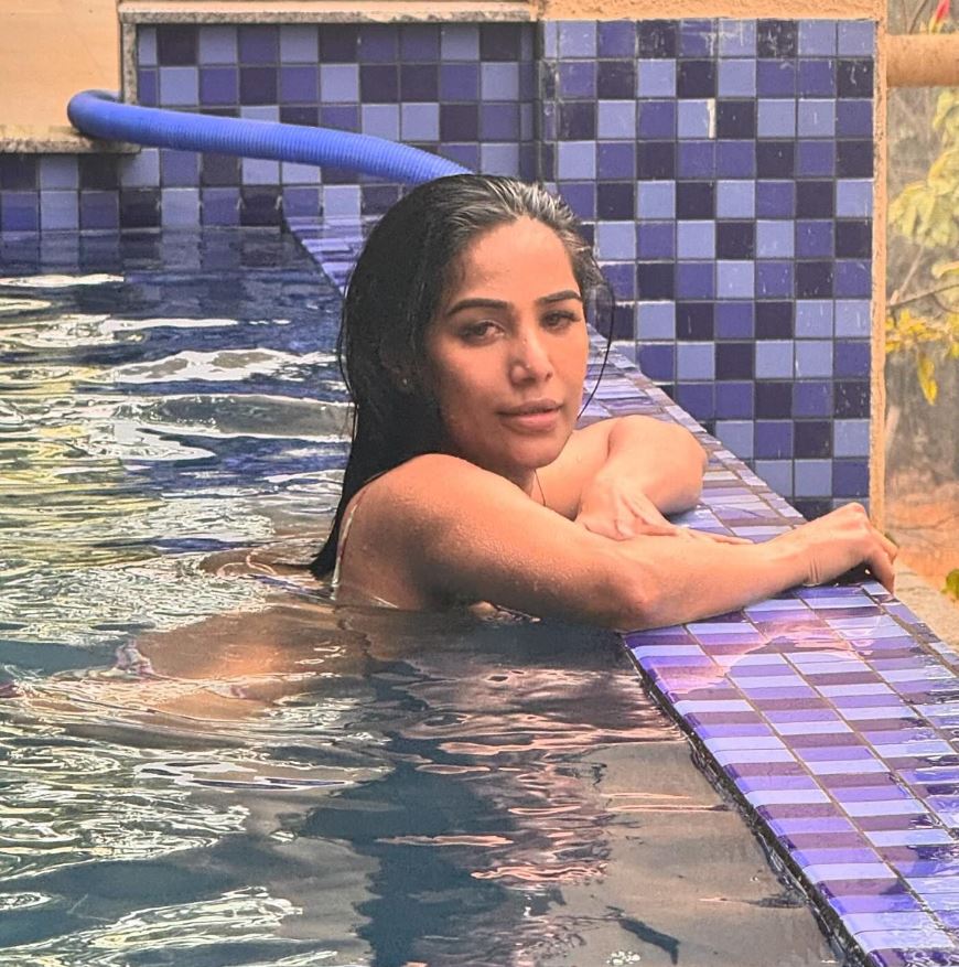 Poonam Pandey: जिंदा है पूनम पांडे, वीडियो पोस्ट कर खुद किया कन्फर्म 3 Poonam Pandey