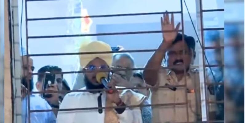 Mumbai ONTV News: हेट स्पीच मामले में मुफ्ती सलमान अजहरी को जूनागढ़ ले गई गुजरात पुलिस, मिली दो दिन की ट्रांजिट रिमांड 1 Mumbai ONTV News