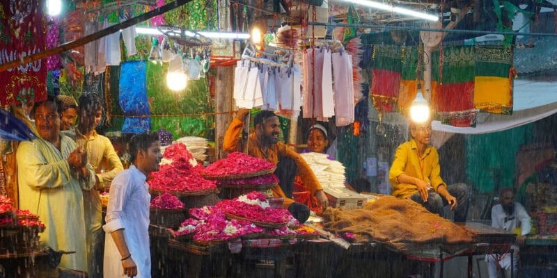 मुंबई: दरगाह पर 'गुलाब' चढ़ाने के बहाने, सुनार से 21 लाख का जेवर लेकर चंपत हो गए चोर!