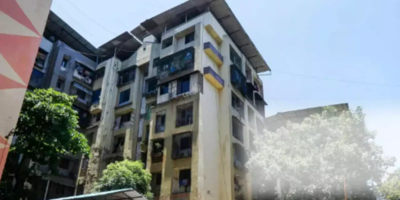 ठाणे हाउसिंग सोसायटी में पार्किंग की जंग ने ली जान, सुसाइड केस में 4 गिरफ्तार