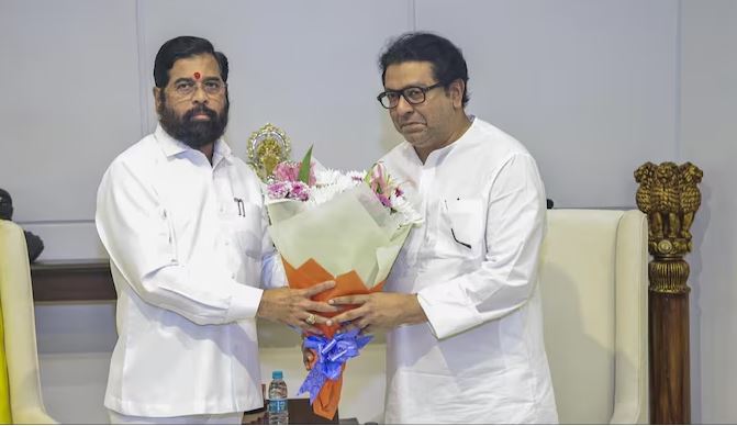Raj Thakeray: शिवसेना के चीफ बनेंगे राज ठाकरे! महाराष्ट्र की राजनीति में हो सकता है बड़ा खेल 3 Raj Thakeray