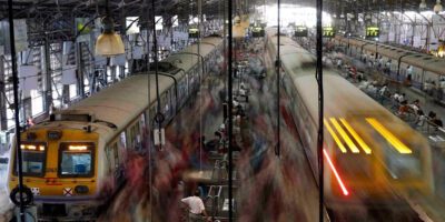 बांद्रा पुलिस की कार्रवाई: लोकल ट्रेन में महिला से छेड़छाड़ का आरोपी गिरफ्तार