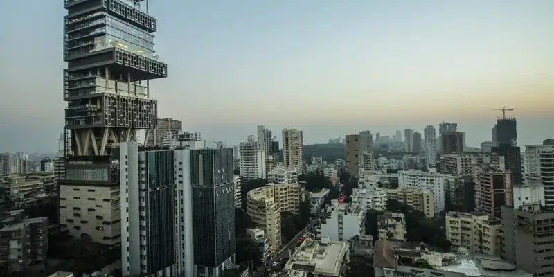 मुंबई में घर बनाना हुआ और महंगा! जानिए कितना बढ़ गया खर्च 1 मुंबई में घर बनाना हुआ और महंगा! जानिए कितना बढ़ गया खर्च