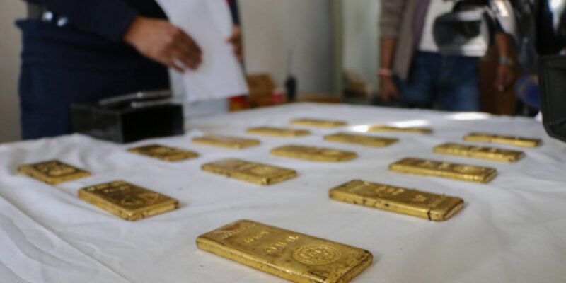 सोने की तस्करी में फंसा डोम्बिवली का आदमी, पकड़ा गया 1.45 करोड़ का माल!