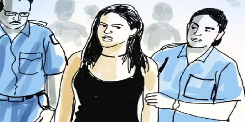 गड़बड़झाला! उज़्बेक महिला और दादाजी फंसे जालसाजी के मामले में 