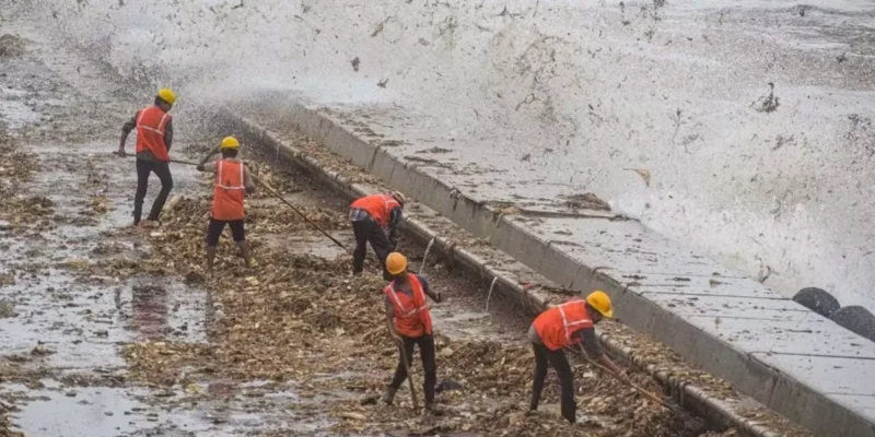 खुले टैंकों का खतरा! BMC पर भड़का हाईकोर्ट, हादसों के बाद अब देगा मुआवज़ा