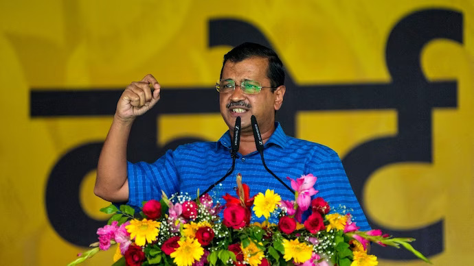 केजरीवाल का डरावना वादा - मुझे वोट दो या फिर जेल जाऊंगा, दिल्ली की योजनाएं भी बंद हो जाएंगी