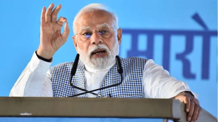 PM Modi ने कहा - "लोगों से लूटा धन उन्हें वापस लौटाएंगे, इसके लिए कानूनी सलाह ले रहा हूं" 1 PM Modi