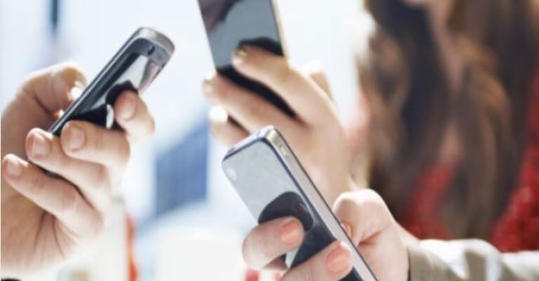 SMS स्कैमर्स