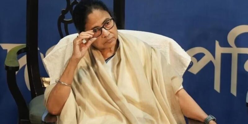 भाजपा की बढ़ती ताकत: ममता दीदी के ‘तृणमूल किले’ में सेंध, बंगाल की बयार में बदलाव की आहट! 1 भाजपा की बढ़ती ताकत: ममता दीदी के ‘तृणमूल किले’ में सेंध, बंगाल की बयार में बदलाव की आहट!