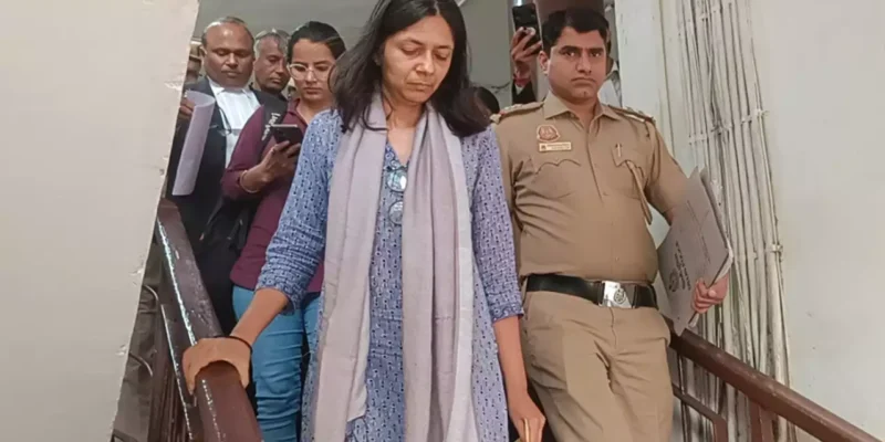 विवाद गहराया: मालीवाल का दावा- केजरीवाल कर रहे चरित्र हनन, विक्टिम-शेमिंग