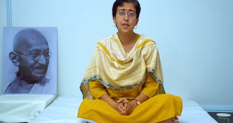 डॉक्टर को 'स्क्रिप्ट' भूल गए? आप नेता अतीशी के भूख हड़ताल पर कीटोन लेवल बताने की याद दिलाने पर BJP का तंज