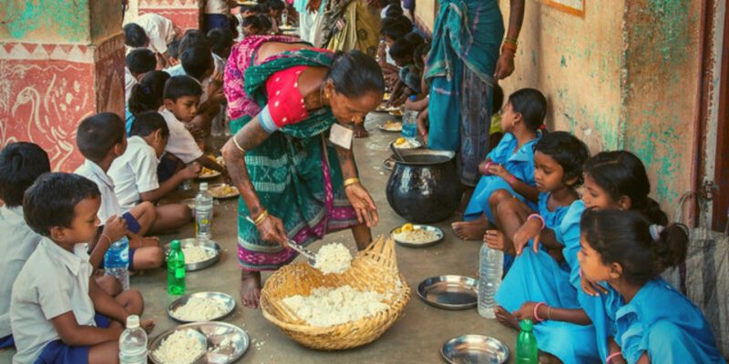 स्कूल का लंच अब मजेदार! महाराष्ट्र में मिड-डे मील का नया मेन्यू