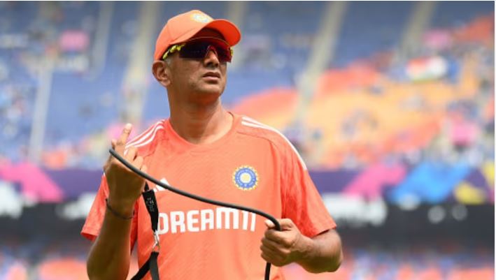 टी20 वर्ल्ड कप के बाद Rahul Dravid छोड़ेंगे टीम इंडिया के कोच का पद! 1 Rahul Dravid
