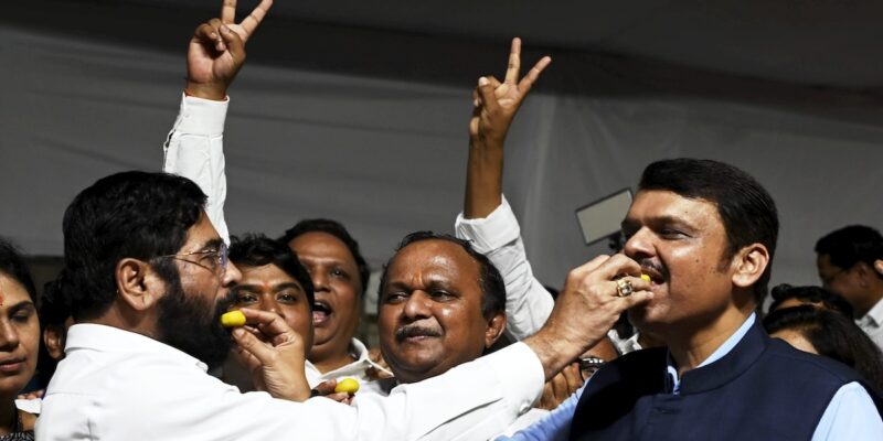 महाराष्ट्र विधान परिषद चुनाव: कांग्रेस की गड़बड़ी से बीजेपी की बड़ी जीत 1 महाराष्ट्र विधान परिषद चुनाव