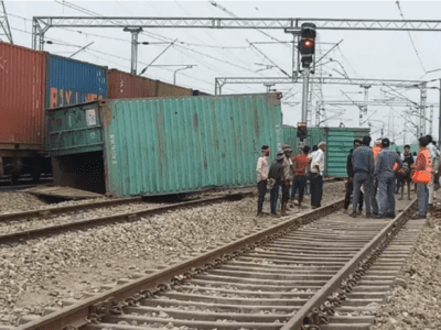 रेल हादसा