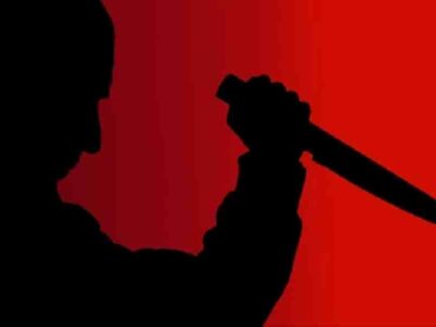 मुंबई की रात में खौफनाक वारदात: रिटायर्ड शख्स पर पड़ोसी का जानलेवा हमला, क्या मदद करना बन गया जुर्म?