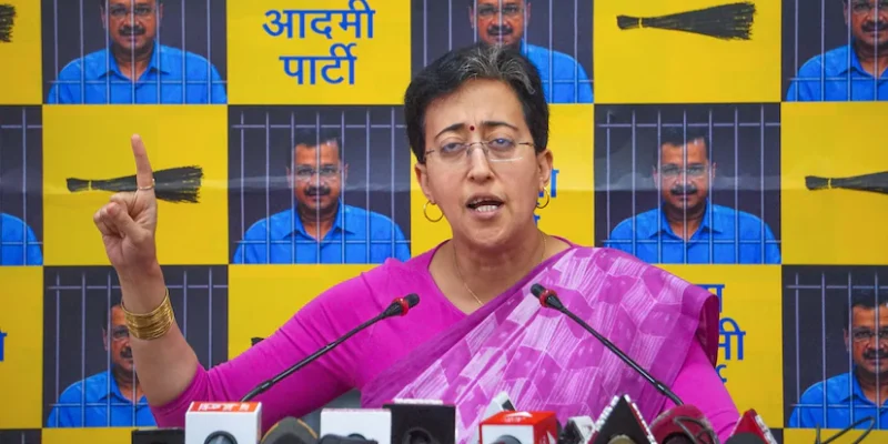 दिल्ली की सत्ता का नया चेहरा: आतिशी की ताजपोशी या सिसोदिया का मास्टरप्लान? 1 दिल्ली की सत्ता का नया चेहरा: आतिशी की ताजपोशी या सिसोदिया का मास्टरप्लान?