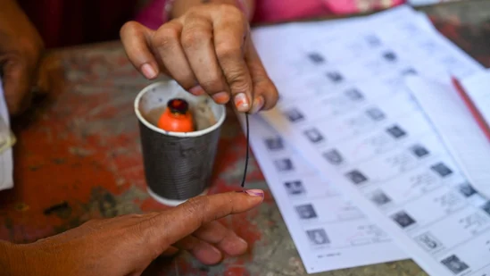 Haryana exit poll analysis: हरियाणा चुनाव में बीजेपी के बढ़ते वोट और घटती सीटें, जानिए क्यों घट रहा है सीटों का आंकड़ा! 1 Haryana exit poll analysis: हरियाणा चुनाव में बीजेपी के बढ़ते वोट और घटती सीटें, जानिए क्यों घट रहा है सीटों का आंकड़ा!