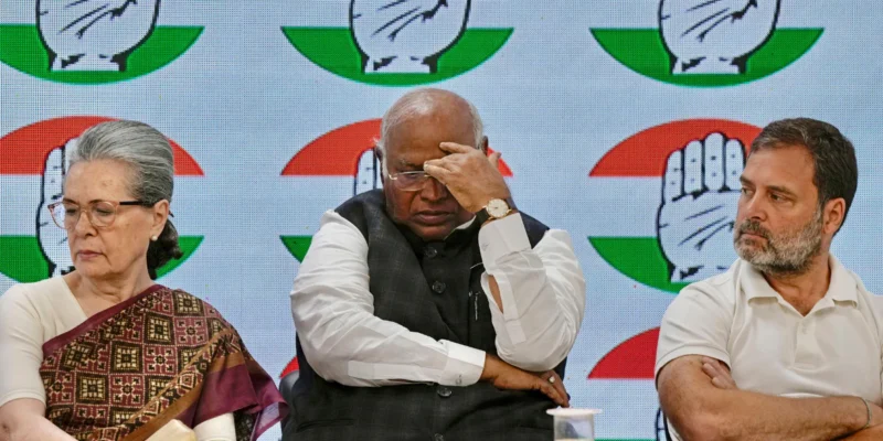 Congress's Decline: क्या वाकई परजीवी बन चुकी है कांग्रेस? पीएम मोदी के इस दावे की पड़ताल और महाराष्ट्र चुनाव में हार का विश्लेषण 1 Congress's Decline: क्या वाकई परजीवी बन चुकी है कांग्रेस? पीएम मोदी के इस दावे की पड़ताल और महाराष्ट्र चुनाव में हार का विश्लेषण