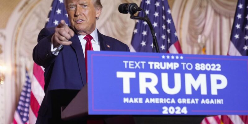 Trump's Hindu Outreach: डोनाल्ड ट्रंप ने क्यों उठाया बांग्लादेश में हिंदू उत्पीड़न का मुद्दा, समझिए चुनावी समीकरण और भारतीय मतदाताओं पर इसका प्रभाव 1 Trump's Hindu Outreach: डोनाल्ड ट्रंप ने क्यों उठाया बांग्लादेश में हिंदू उत्पीड़न का मुद्दा, समझिए चुनावी समीकरण और भारतीय मतदाताओं पर इसका प्रभाव