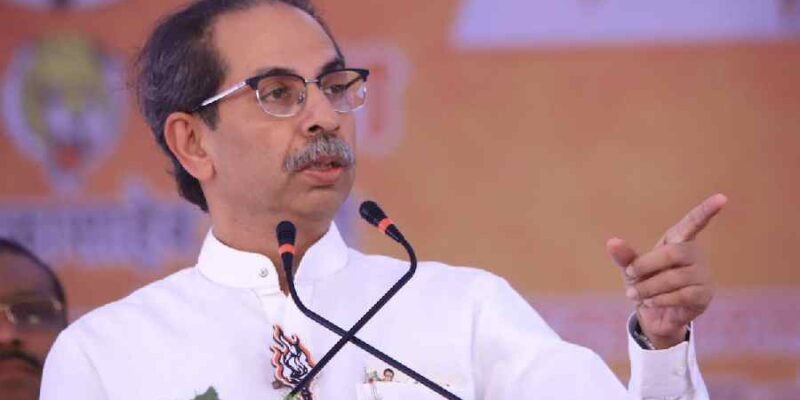 Shiv Sena Political Battle: महाराष्ट्र का सबसे बड़ा सियासी ड्रामा, बैग चेकिंग से शुरू हुआ नया विवाद 1 Shiv Sena Political Battle: महाराष्ट्र का सबसे बड़ा सियासी ड्रामा, बैग चेकिंग से शुरू हुआ नया विवाद