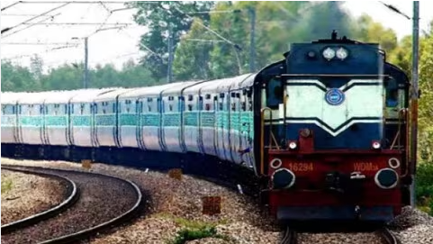 Train Accident: बिहार-यूपी सीमा पर ट्रेन हादसे की साजिश नाकाम 1 Train Accident