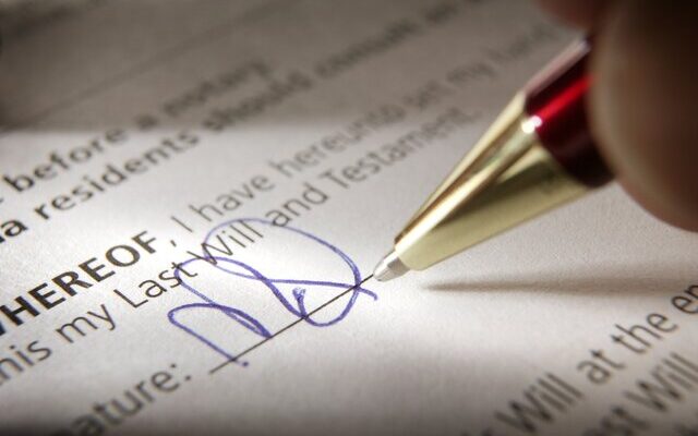 Process of Making a Will: दस्तावेज ही नहीं, जरूरत है वसीयत... लिखने से लेकर रजिस्टर कराने तक यहां पढ़ें पूरा प्रोसेस, मिलेगा हर सवाल का जवाब 1 Process of Making a Will: दस्तावेज ही नहीं, जरूरत है वसीयत... लिखने से लेकर रजिस्टर कराने तक यहां पढ़ें पूरा प्रोसेस, मिलेगा हर सवाल का जवाब