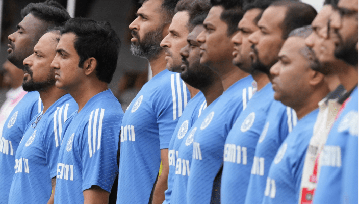 टीम इंडिया के लिए BCCI ने बनाए 10 नए सख्त नियम, हर हाल में करना होगा फॉलो 1 BCCI