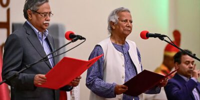 Bangladesh Unemployment: मोहम्मद युनुस से नहीं संभल रहा बांग्लादेश! इस रिपोर्ट में हुआ खुलासा, छात्र भी मना रहे अफसोस