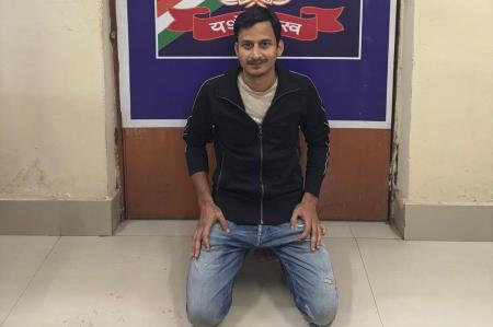 Saif Ali Khan Case: सैफ अली खान मामले में हिरासत में लिए गए युवक का छलका दर्द, 'मेरी शादी टूट गई, मैं दुल्हन...' 1 Saif Ali Khan Case: सैफ अली खान मामले में हिरासत में लिए गए युवक का छलका दर्द, 'मेरी शादी टूट गई, मैं दुल्हन...'