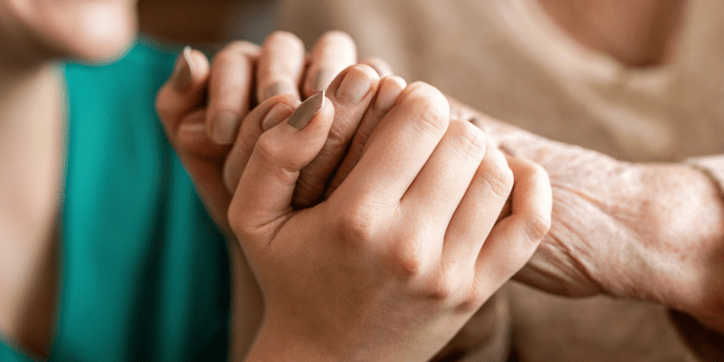 Right to Die: 'राइट टू डाई' क्या है? कर्नाटक ने इसे क्यों लागू किया और यह इच्छा मृत्यु से कैसे अलग है? 1 Right to Die: 'राइट टू डाई' क्या है? कर्नाटक ने इसे क्यों लागू किया और यह इच्छा मृत्यु से कैसे अलग है?
