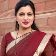 पूर्व सांसद नवनीत राणा को जान से मारने और गैंगरेप की धमकी: हैदराबाद से आया धमकी भरा पत्र 20 पूर्व सांसद नवनीत राणा को जान से मारने और गैंगरेप की धमकी: हैदराबाद से आया धमकी भरा पत्र