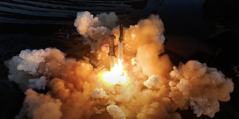 स्टारशिप रॉकेट टेस्ट में बड़ा धमाका, इलॉन मस्क की स्पेसएक्स को झटका 1 स्टारशिप