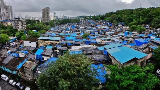 Slum Rehab HC Upholds Policy: हाई कोर्ट ने दी खुली जगहों पर मंजूरी, झुग्गी पुनर्वास में 35% स्थान सार्वजनिक पार्क