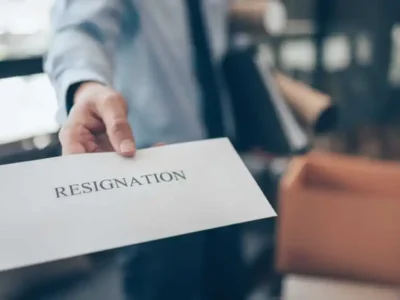 Honest Resignation Email Goes Viral: “मैं बिक गया!” शख्स का इस्तीफा ईमेल पढ़कर हंसते-हंसते लोटपोट हो जाएंगे! 6 honest-resignation-email-goes-viral
