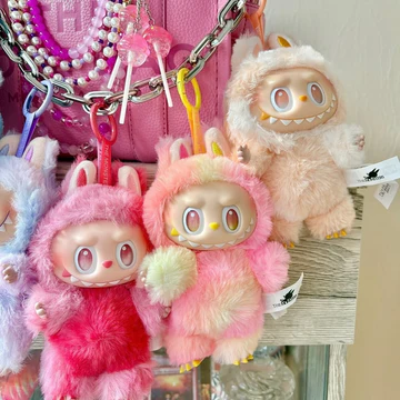 Labubu Doll: जानें क्या है इस ‘शैतानी’ गुड़िया का सच? 2 Labubu Doll