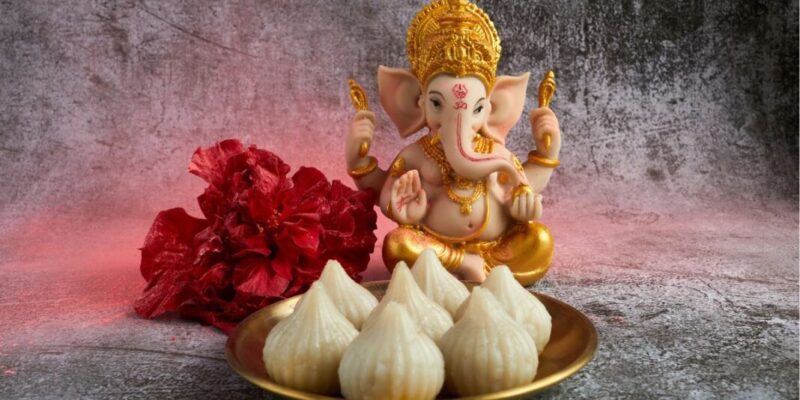 Modak Story: जान‍िए मोदक की शुरुआत की दिलचस्प कहानी और क्यों बना यह गणपति का प्रिय भोग
