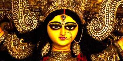 Bengali idol style: नवरात्रि पर दुर्गा की आंखें कैसे चमक उठती हैं, कुमारटुली के कारीगरों की अनसुनी कहानी!