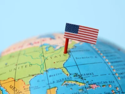 America Global Control: क्या आप जानते हैं अमेरिका पूरी दुनिया को कैसे कंट्रोल करता है, डॉलर और हॉलीवुड से लेकर सेना तक का खेल समझिए? 4 America Global Control: क्या आप जानते हैं अमेरिका पूरी दुनिया को कैसे कंट्रोल करता है, डॉलर और हॉलीवुड से लेकर सेना तक का खेल समझिए?