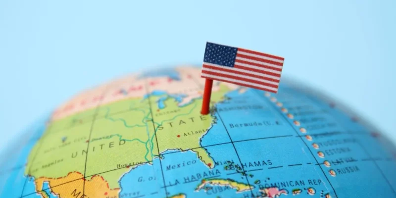 America Global Control: क्या आप जानते हैं अमेरिका पूरी दुनिया को कैसे कंट्रोल करता है, डॉलर और हॉलीवुड से लेकर सेना तक का खेल समझिए? 1 America Global Control: क्या आप जानते हैं अमेरिका पूरी दुनिया को कैसे कंट्रोल करता है, डॉलर और हॉलीवुड से लेकर सेना तक का खेल समझिए?