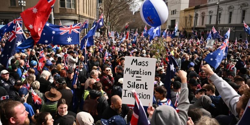 Anti-Immigration Protests Target Indians: ऑस्ट्रेलिया की सड़कों पर भारतीयों के खिलाफ प्रदर्शन, डाटा खोल रहा राज