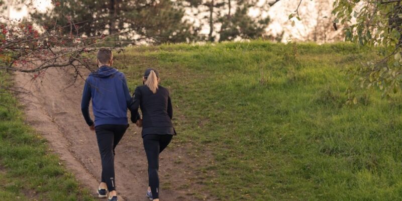 Walking Mistakes: वॉकिंग में ये गलतियाँ कर रहे हैं आप? सेहत को हो सकता है नुकसान!