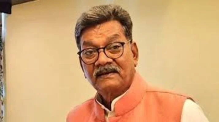 Congress Workers Insult: छत्तीसगढ़ में कांग्रेस नेता चरणदास महंत का बयान, कार्यकर्ताओं को बताया चमचा