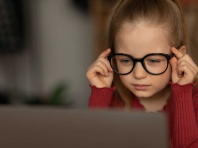 Kids Eyesight Weakens: 2050 तक आधी आबादी होगी कमजोर आंखों की शिकार, आर्मी और बुलेट ट्रेन ड्राइवरों की कमी का खतरा! 16 Kids Eyesight Weakens: 2050 तक आधी आबादी होगी कमजोर आंखों की शिकार, आर्मी और बुलेट ट्रेन ड्राइवरों की कमी का खतरा!