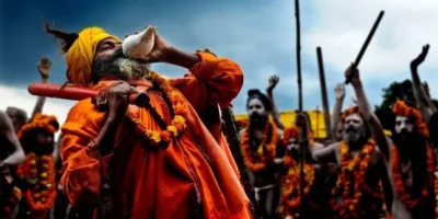 Religious Figures Explained: क्या आप जानते हैं संत, साधु, बाबा, अवधूत और औघड़ में क्या अंतर है, सबसे रहस्यमयी कौन है आइए समझें पूरी बात?