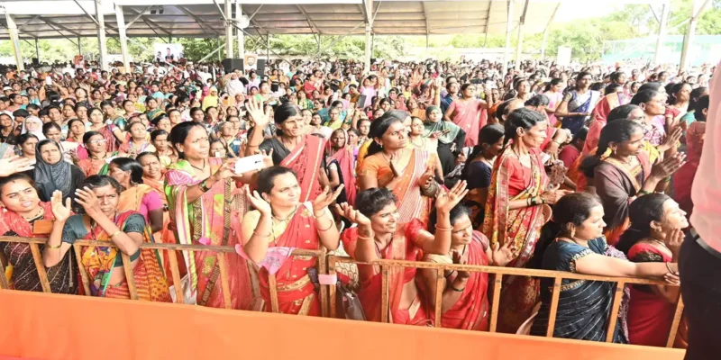 लाडकी बहिन योजना के लाभार्थियों के लिए सरकार ने जारी किया आदेश, ई-केवाईसी होगा अनिवार्य 1 लाडकी बहिन योजना