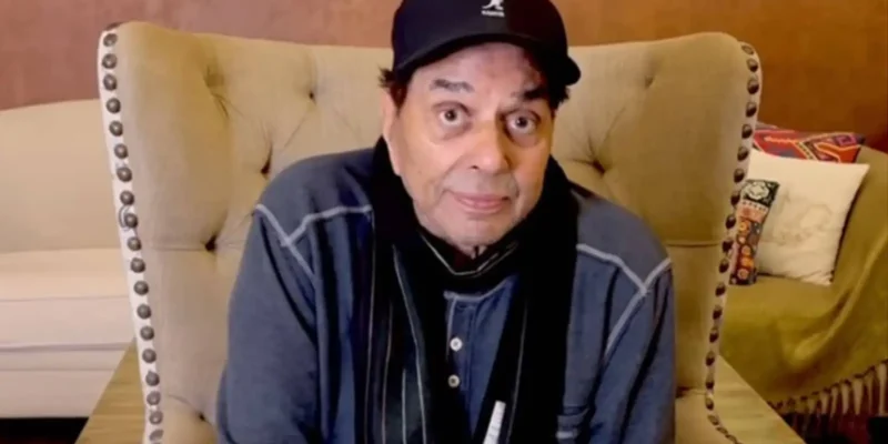 89 साल के धर्मेंद्र मुंबई के ब्रीच कैंडी अस्पताल में भर्ती, परिवार ने दिया हेल्थ अपडेट 1 धर्मेंद्र