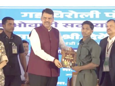 नक्सलवाद की टूटी रीढ़: गढ़चिरौली में सीनियर कमांडर सोनू ने 60 साथियों संग किया सरेंडर 8 नक्सलवाद